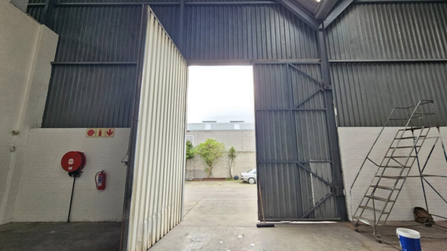 To Let commercial Property for Rent in Parow Industrial Western Cape
